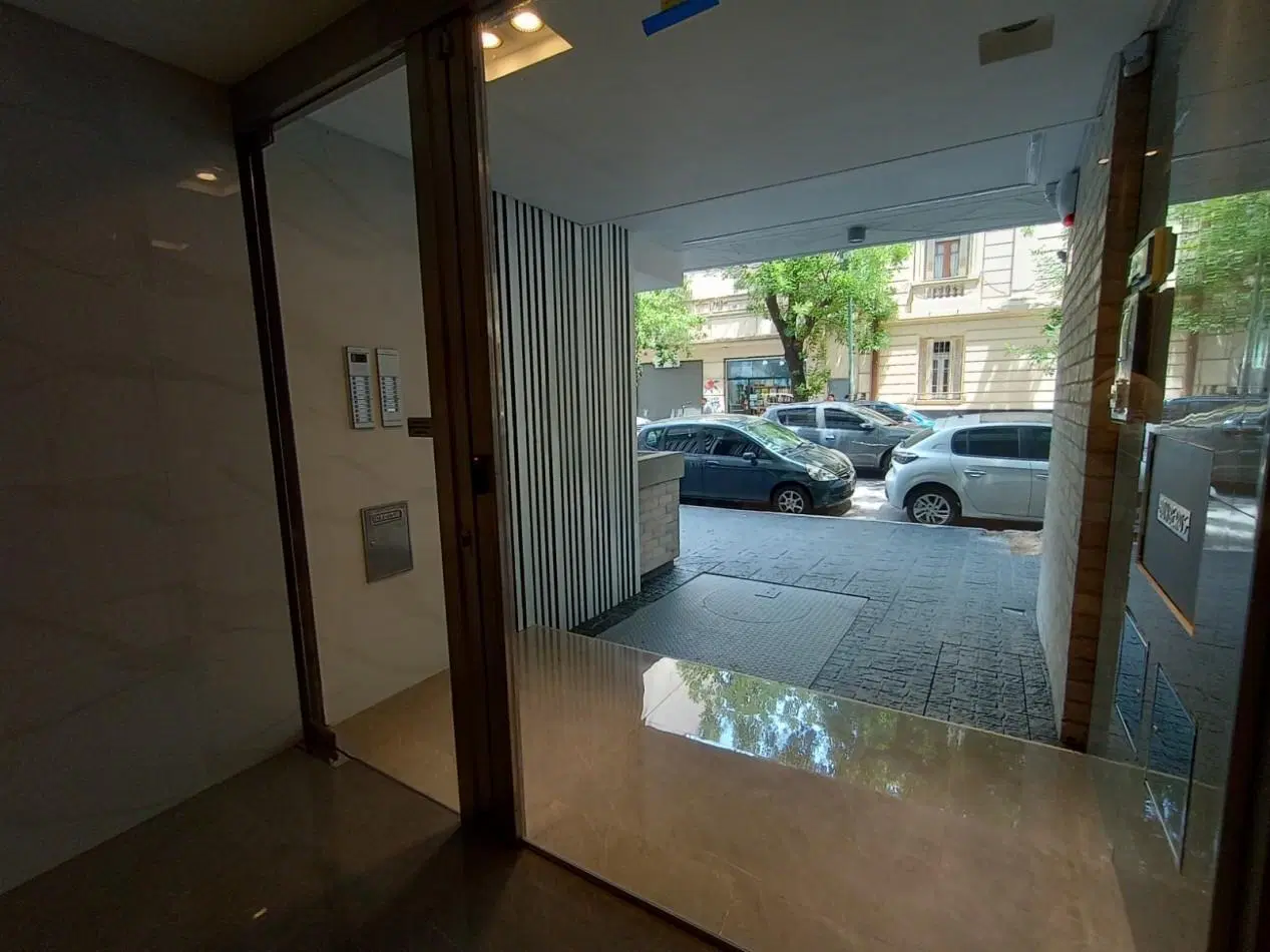 Almagro Abasto nuevo VENTA Monoambiente al frente sexto piso muy Luminoso con Balcon y Amenities 2