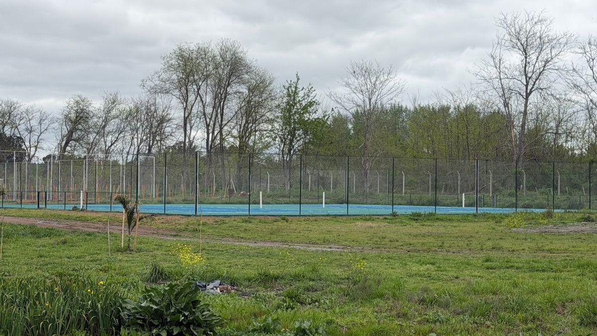 Foto de Excelente lote en la zona mas alta del barrio con fondo a espacio verde, imagen 1