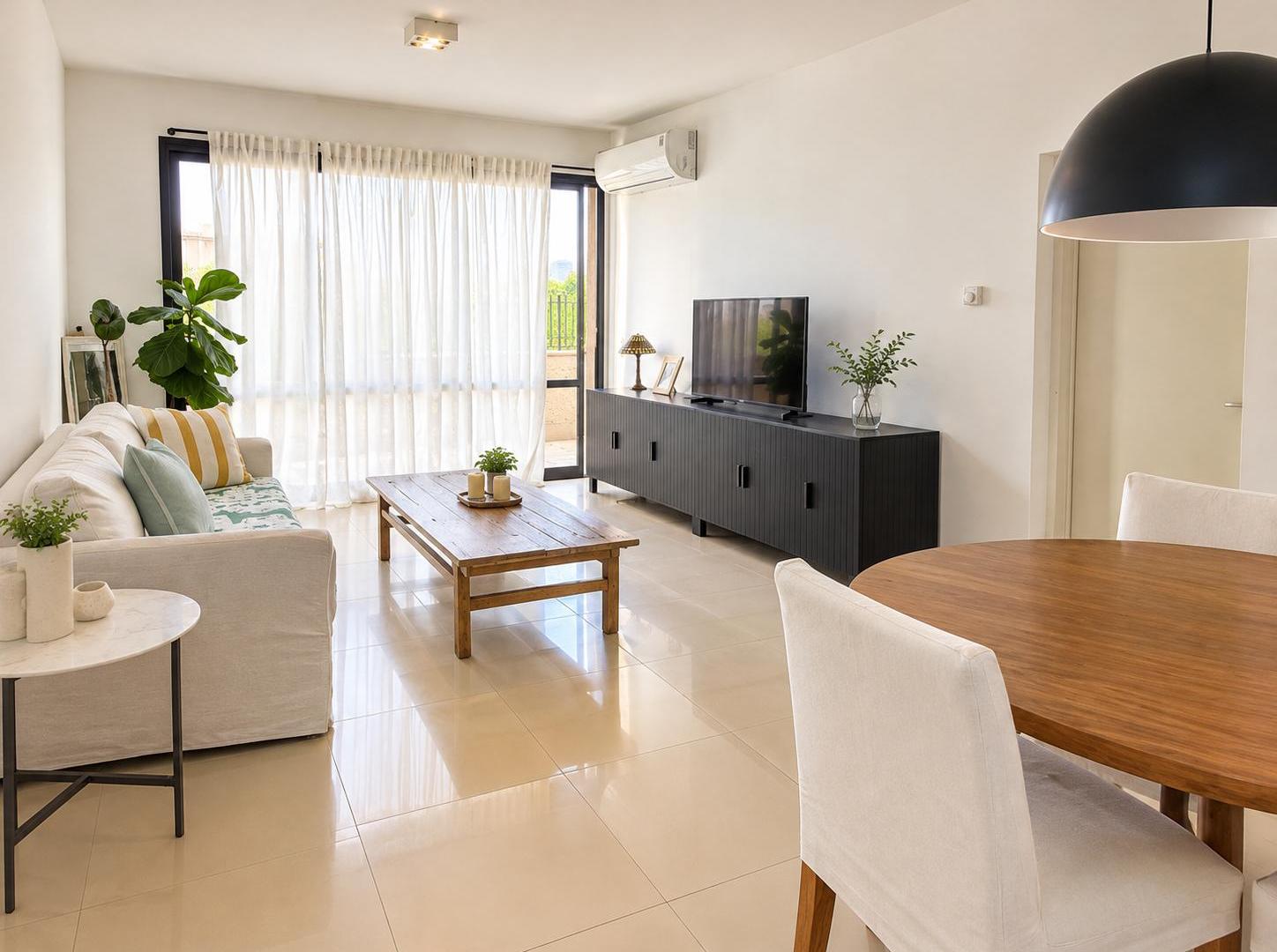 Foto de Muy buen departamento tres dormitorios con terraza, imagen 2