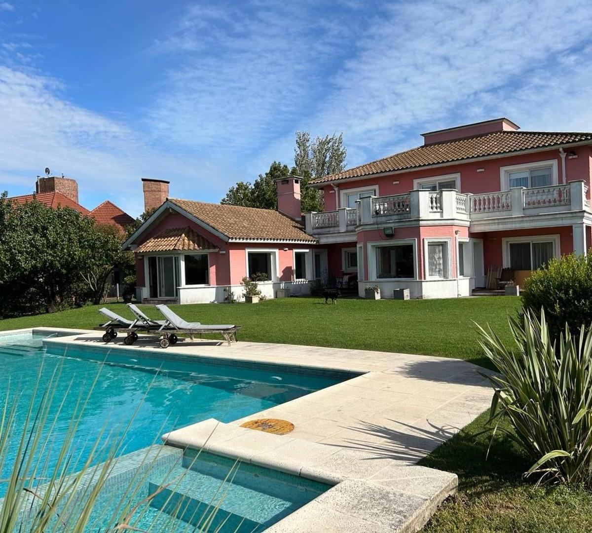 Venta casa Bs As Golf Country Club, Bella Vista