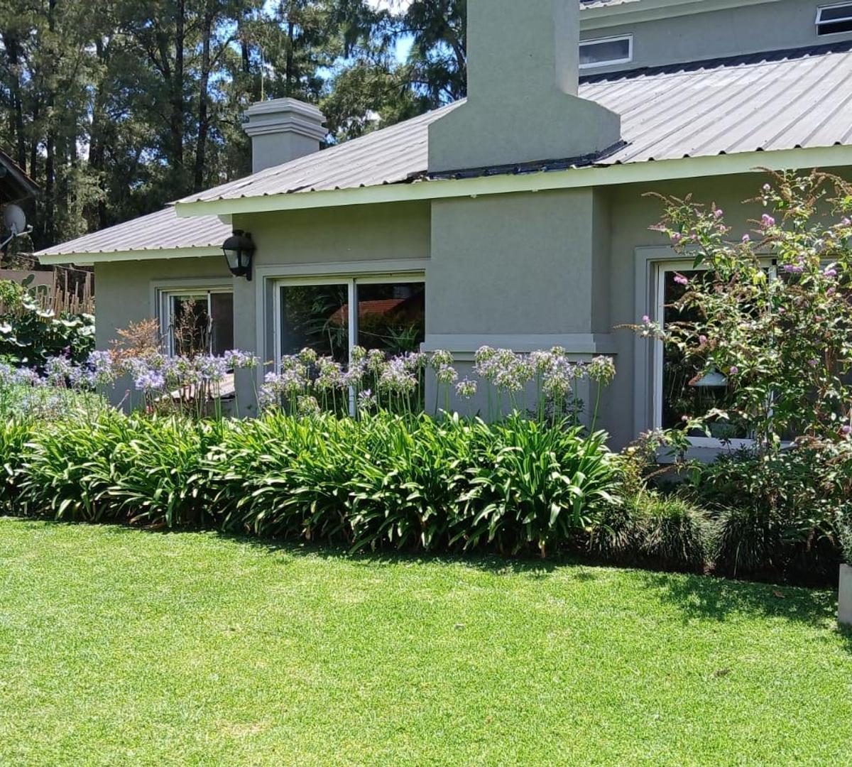 Venta Casa en B Cdo El Lago 5