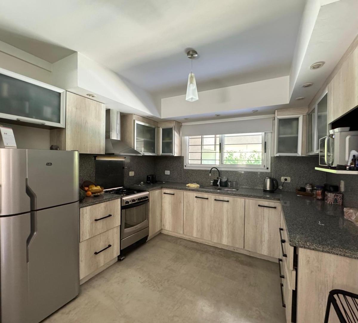 Venta Casa en Bella Vista 5