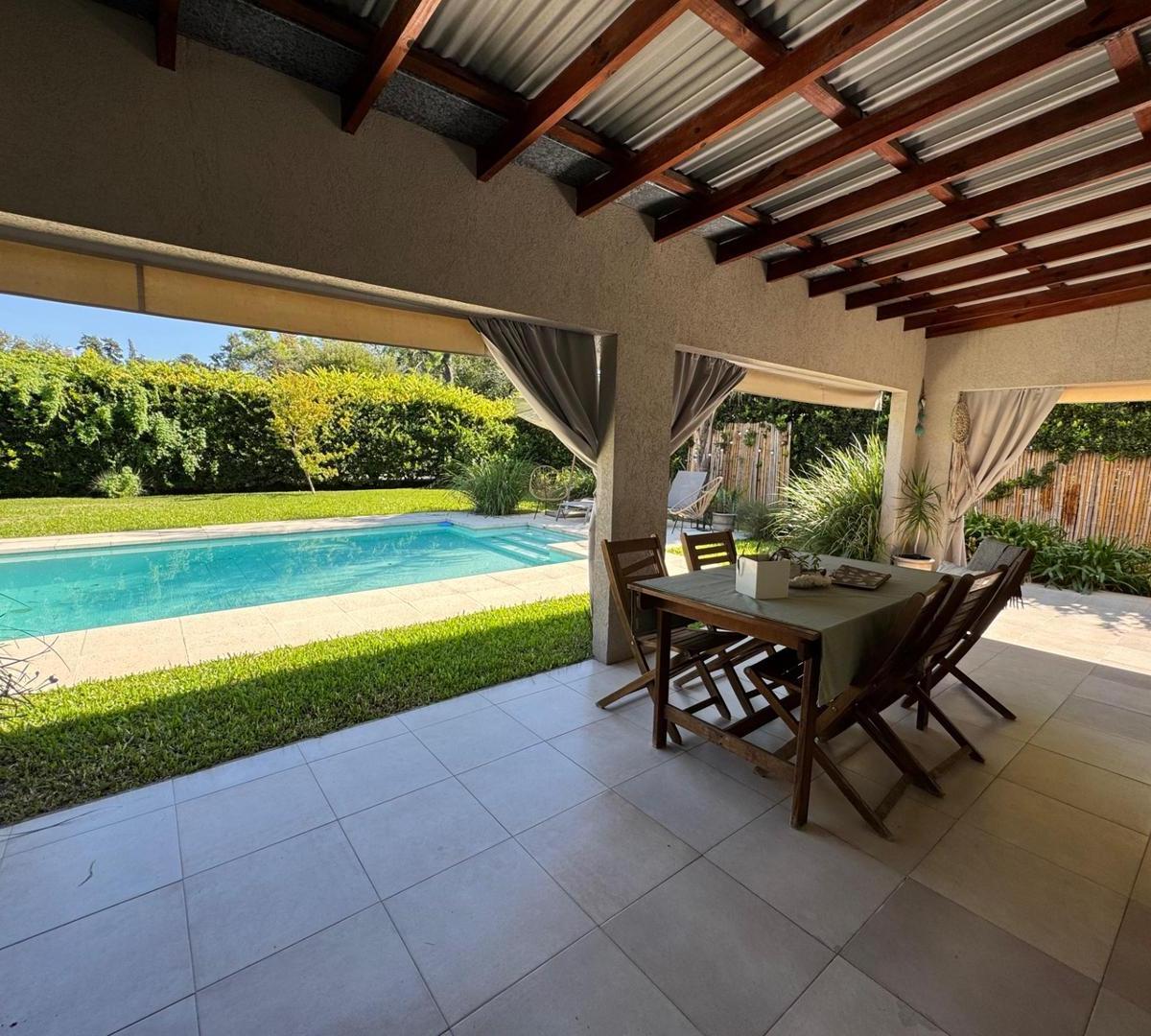 Venta Casa en Bella Vista 3