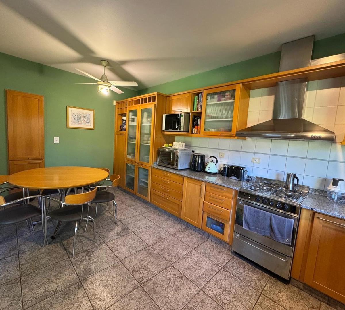 Venta Muy Linda Casa Bella Vista 4