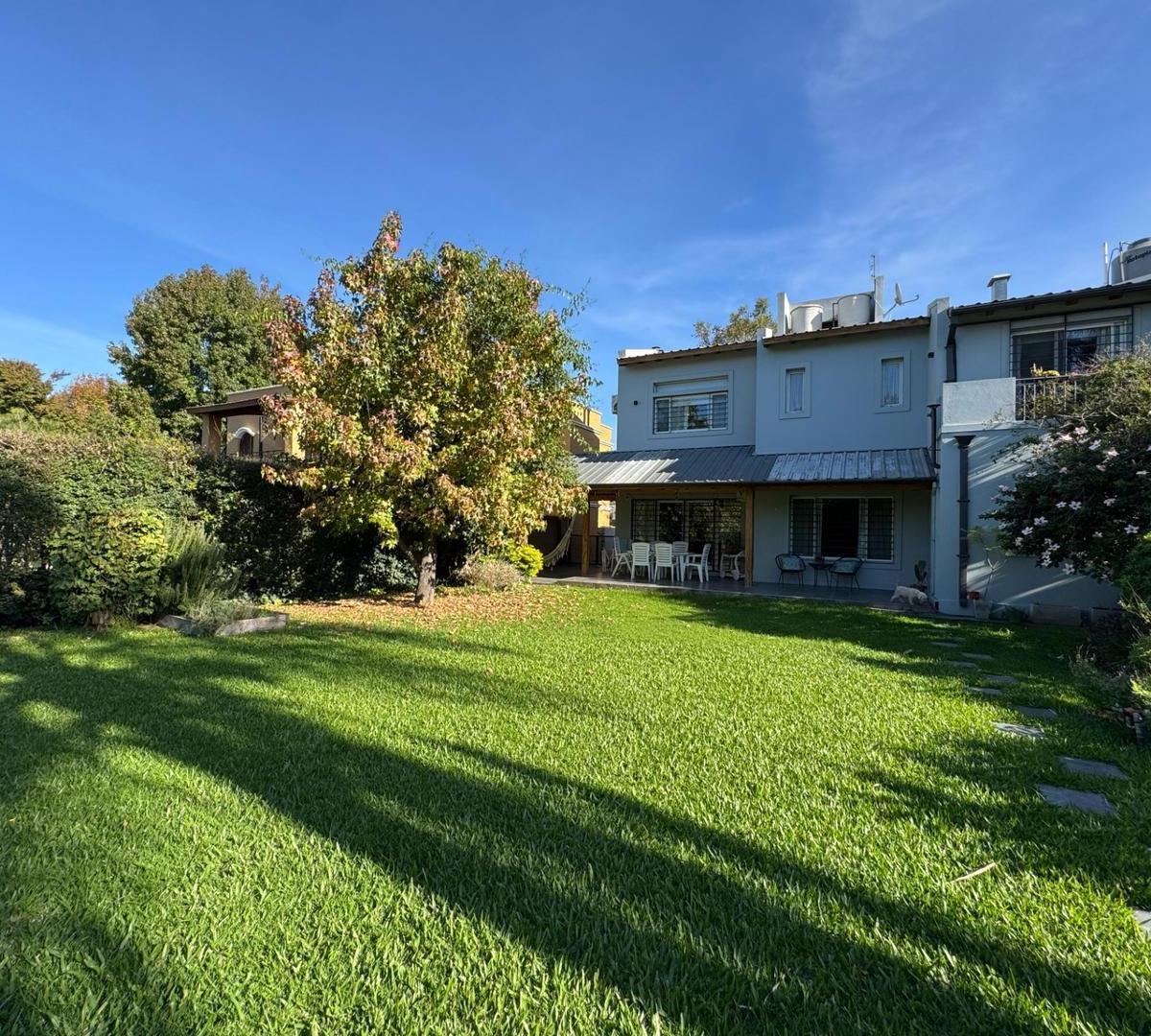 Venta Muy Linda Casa Bella Vista 3