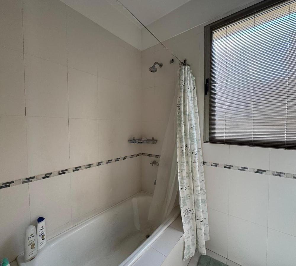 Foto de Venta casa en B°Cdo Los Berros I, Bella Vista, imagen 4