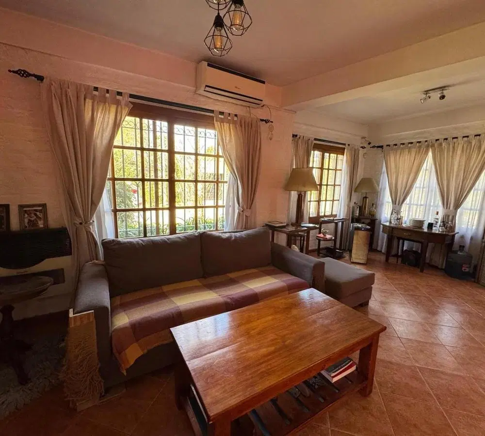 Venta muy linda casa en Bella Vista 4