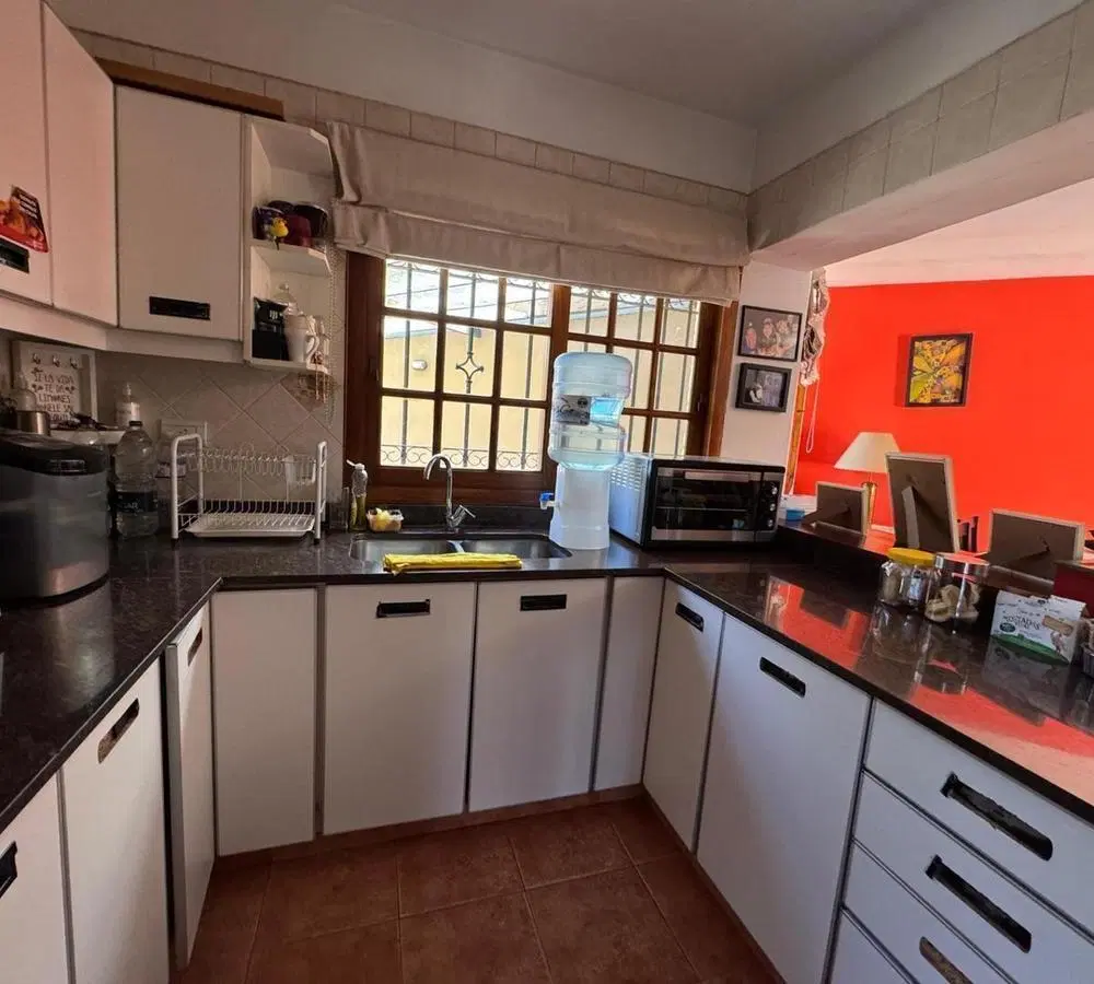 Venta muy linda casa en Bella Vista 5