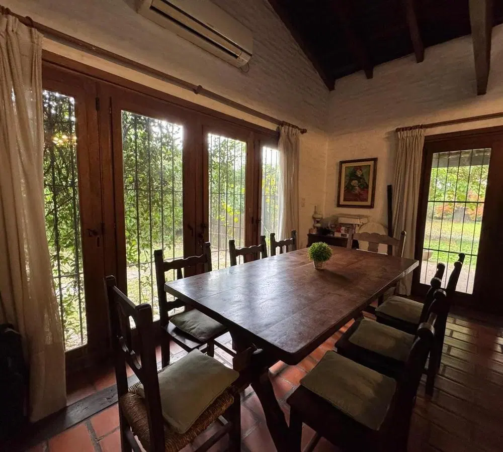 Venta casa en Bella Vista 5