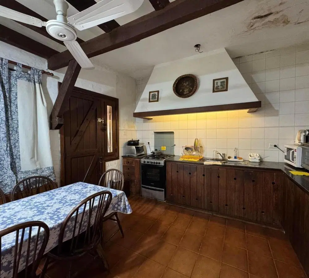 Venta casa en Bella Vista 3
