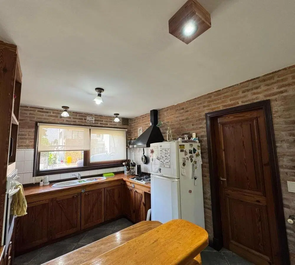 Venta casa en Barrio Las Palmas, Muñiz 4