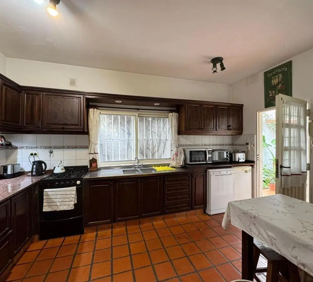 Venta casa en Bella Vista 5