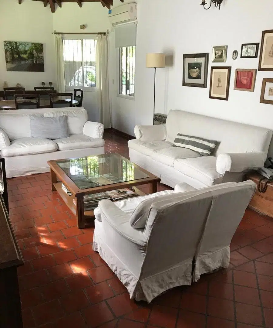 Casa en una planta en EXCELENTE zona en Bella Vista 2
