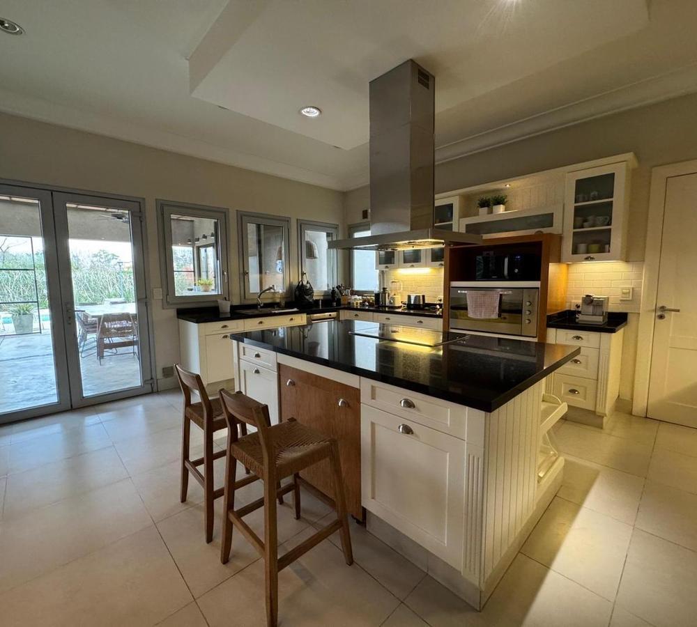 Foto de Venta excelente casa en B°Cdo Bella Vista Chico, imagen 4