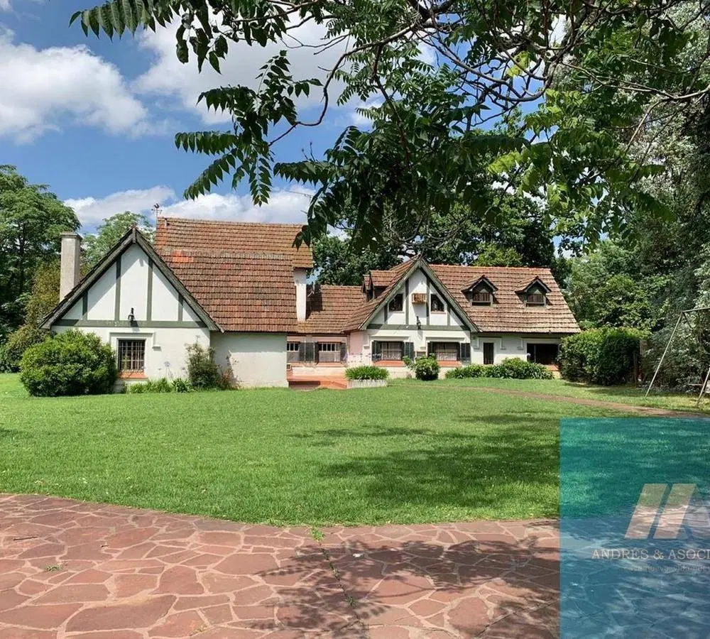 Venta casa OPORTUNIDAD PARA DESAROLLO, Bella Vista 2