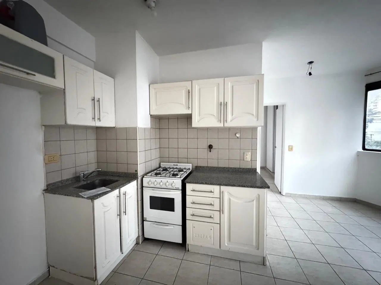 Departamento 2 ambientes, Ibiza 5, Muñiz 3