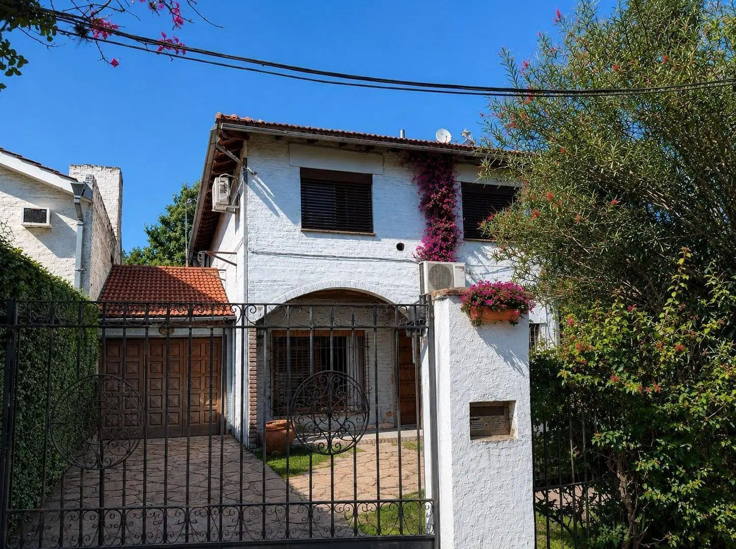 Casa en dos plantas en Bella Vista 4