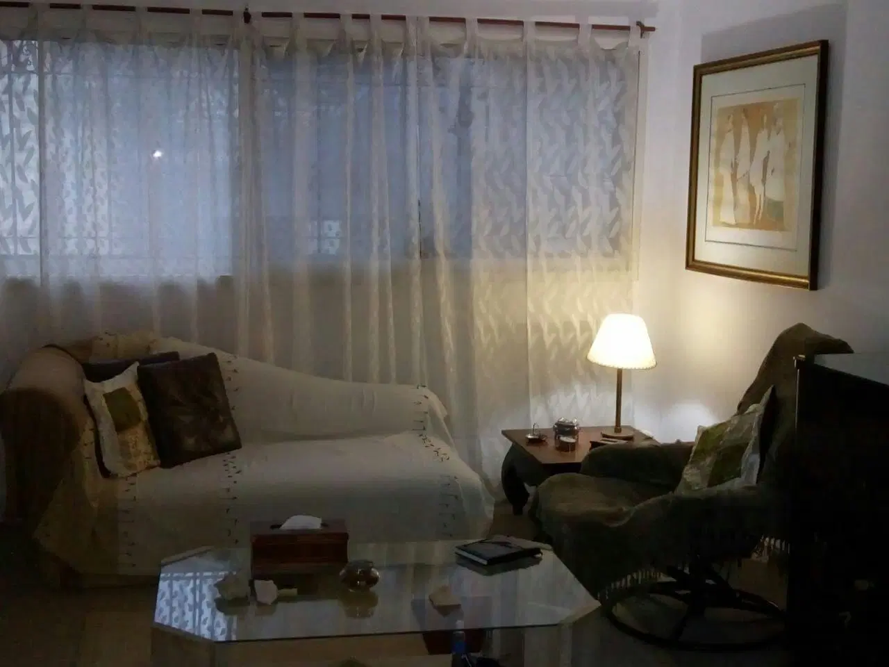 Muy linda casa americana en Bella Vista 5