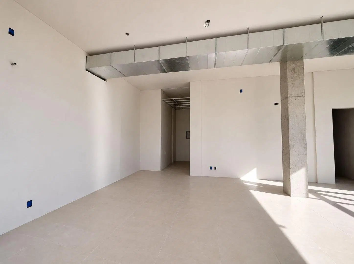 EXCELENTE Local comercial en alquiler en AORA, Bella Vista 3