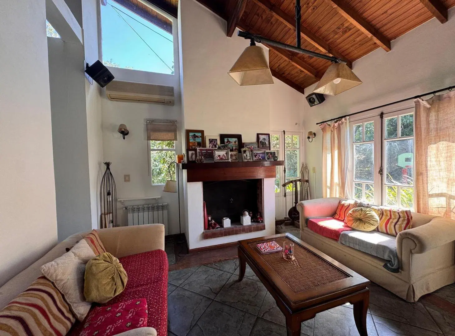 Muy linda casa en B°cdo El Lago, Bella Vista 3