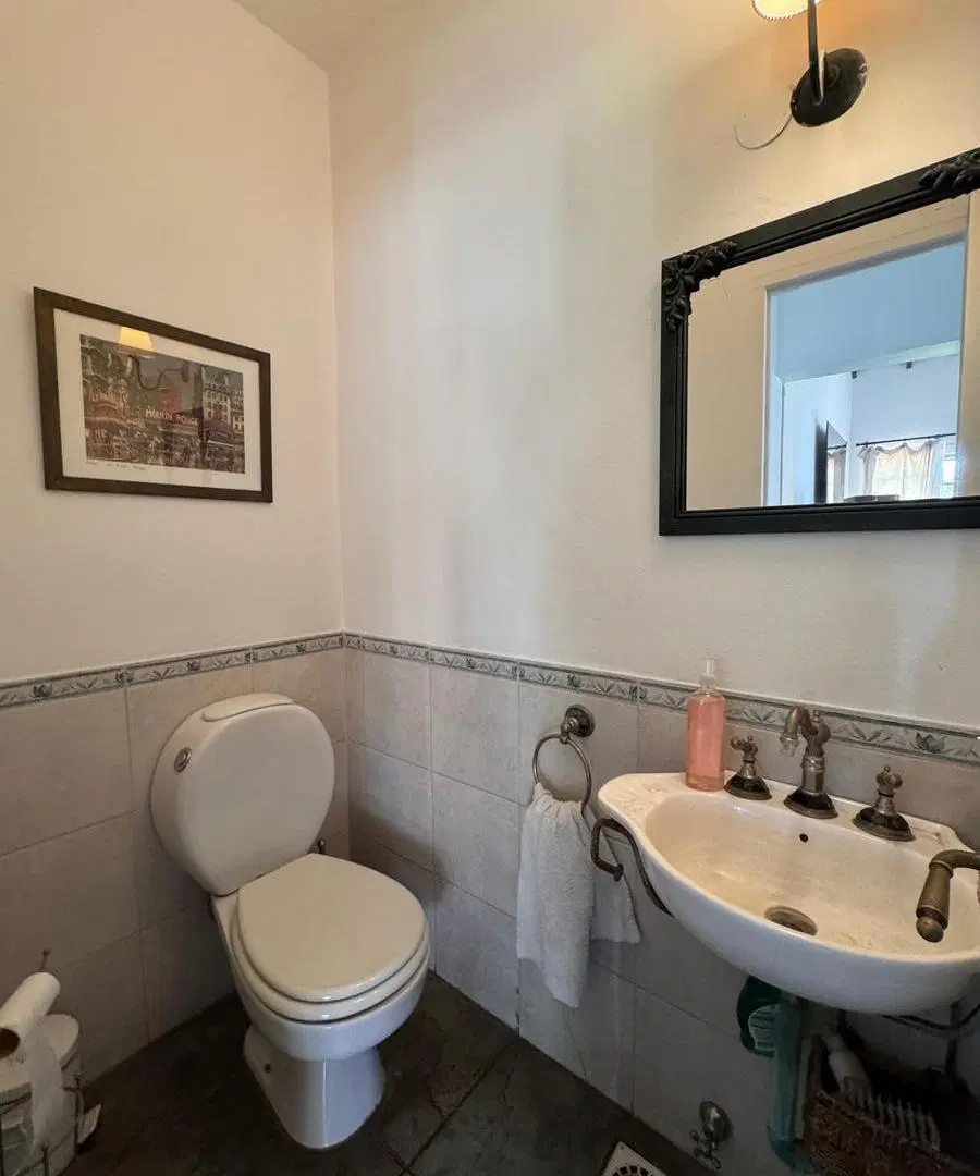 Muy linda casa en B°cdo El Lago, Bella Vista 8