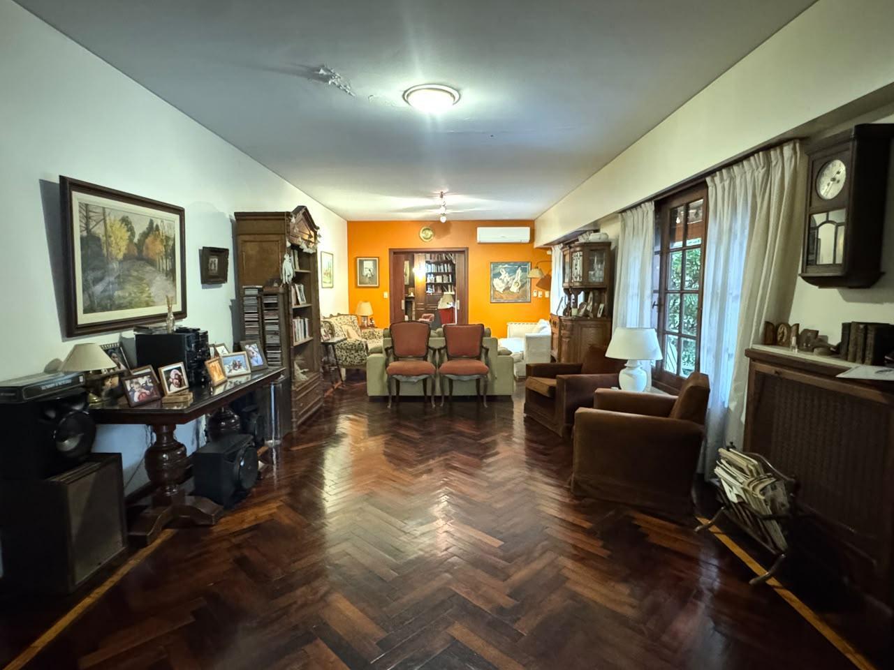 Foto de Muy linda casa en amplio jardín en Bella Vista, imagen 2