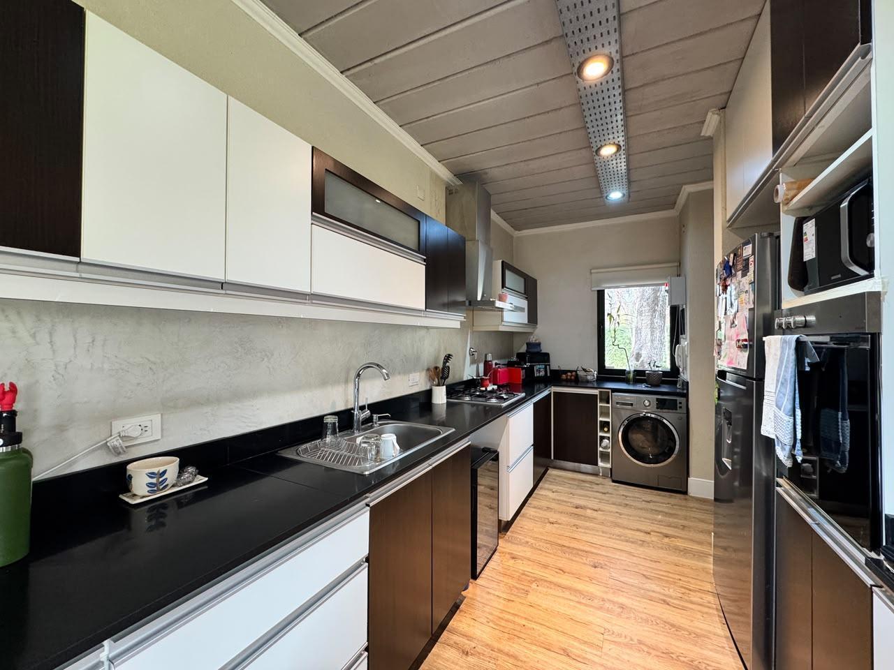 Foto de Casa en Barrio con portón en Bella Vista, imagen 4