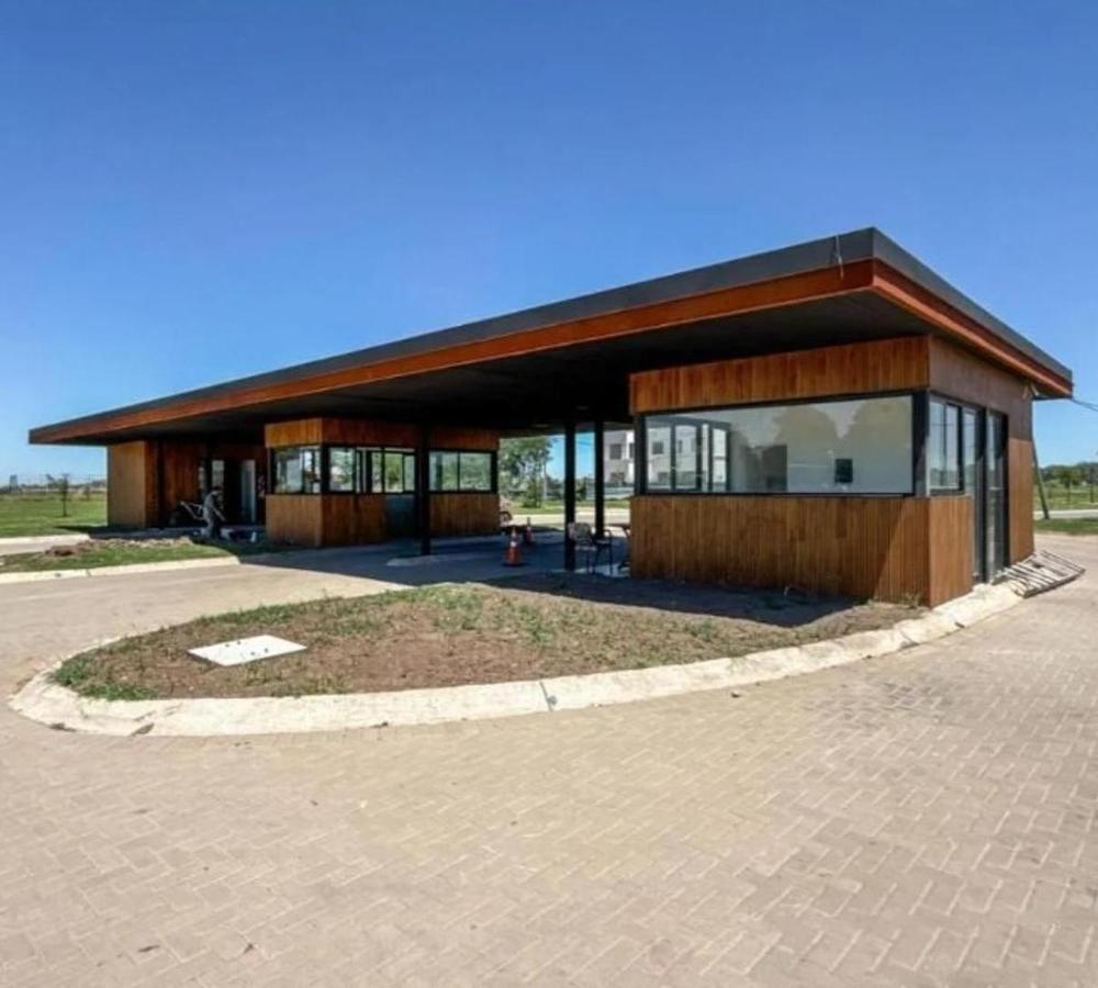 Foto de VENTA Lote B° Cdo Village Joven, Bella Vista, imagen 1