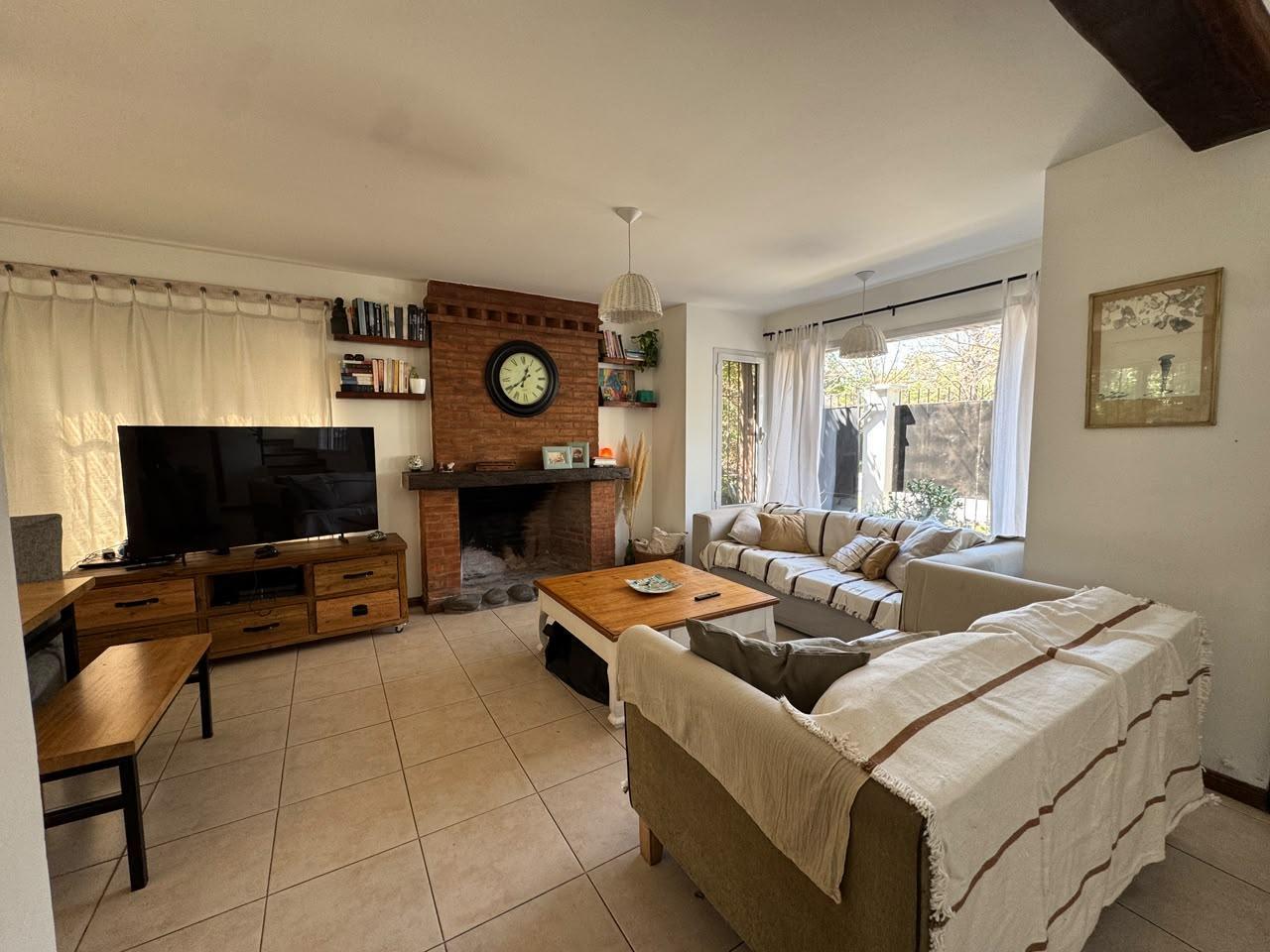Foto de Muy linda casa en Bella Vista, imagen 4