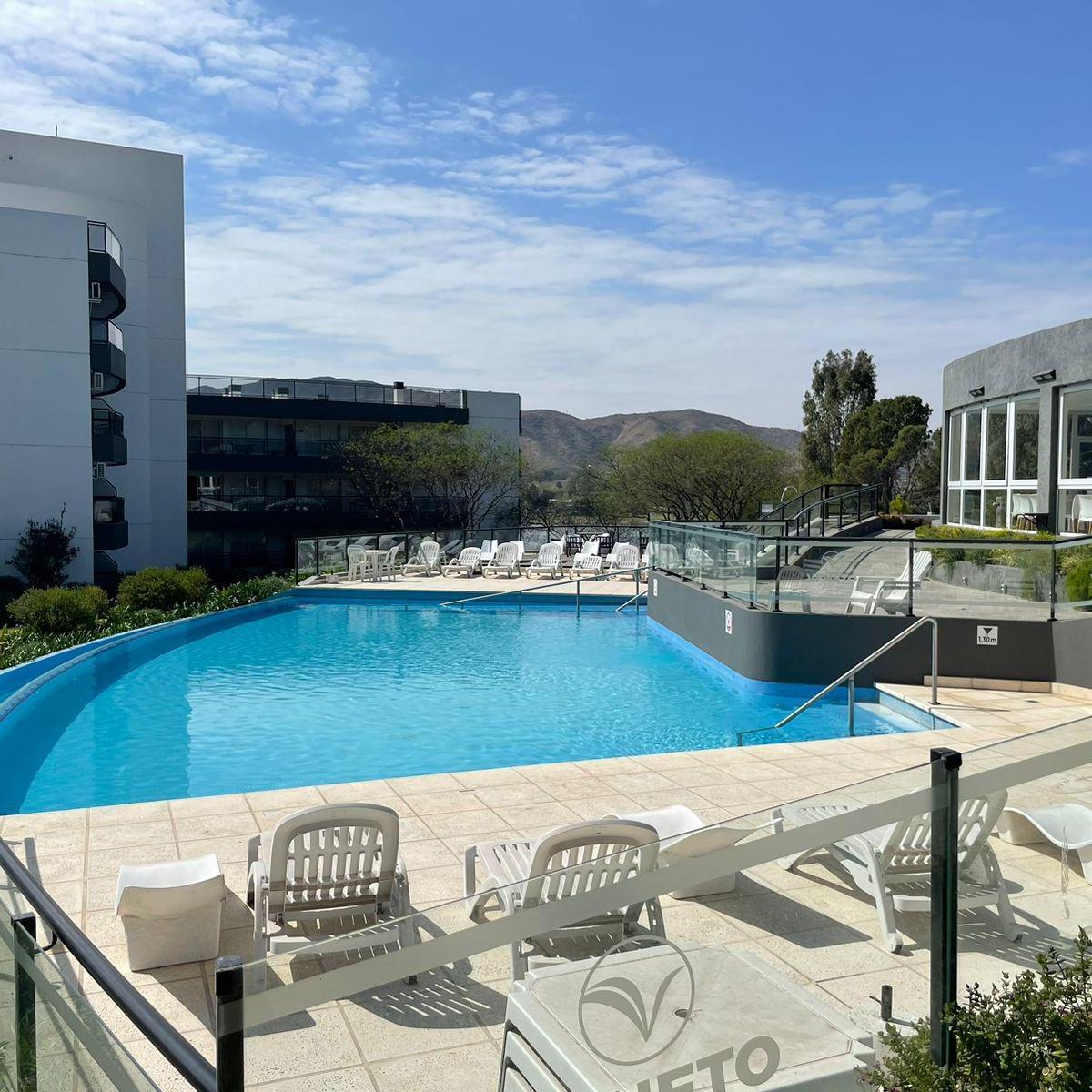 Venta Departamento - 2 Dorm. - Complejo Veneto Village - Parque Siquiman 1