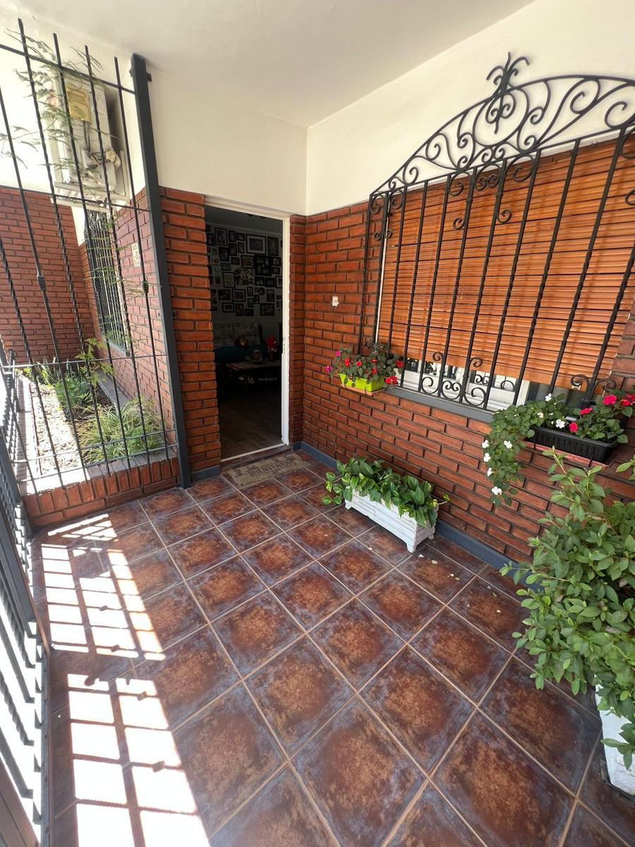 Venta Casa 3 Dormitorios   1 Depto PA - B° La Huelga - Cosquin