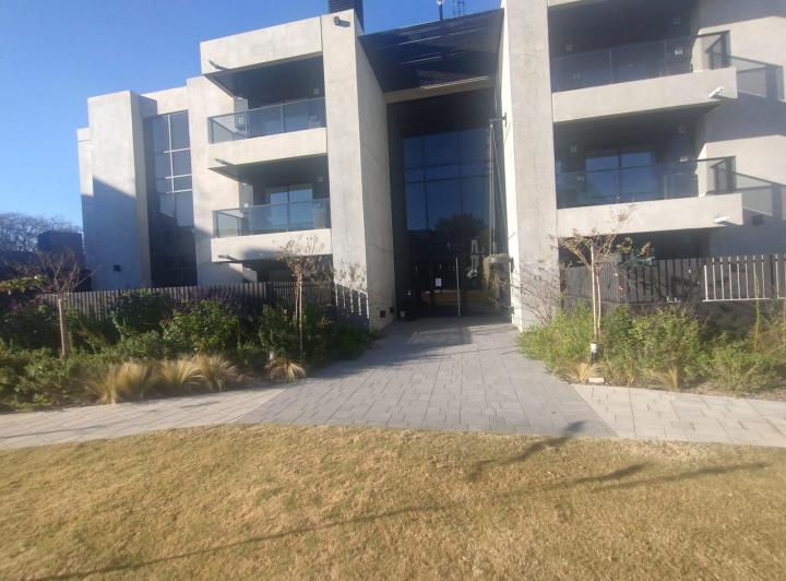 Venta departamento a estrenar 3 dormitorios en complejo Garderie, Ricardo Rojas 8200