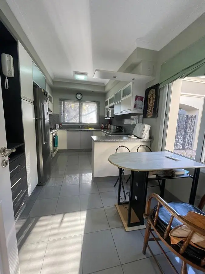 Venta Casa - 6 Dormitorios - B° Country Barrancas del Sur 3