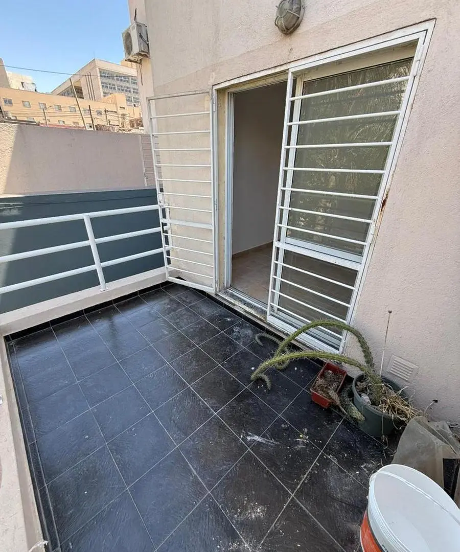 Venta Departamento - 1 Dormitorio - B° Güemes a mts de Tribunales II APTO CREDITO 4