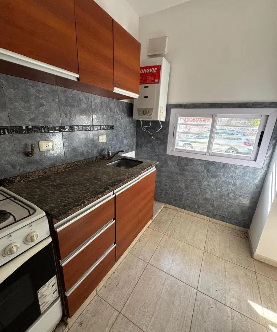 Venta de departamento de dos dormitorios en PB en Alta Cordoba 8