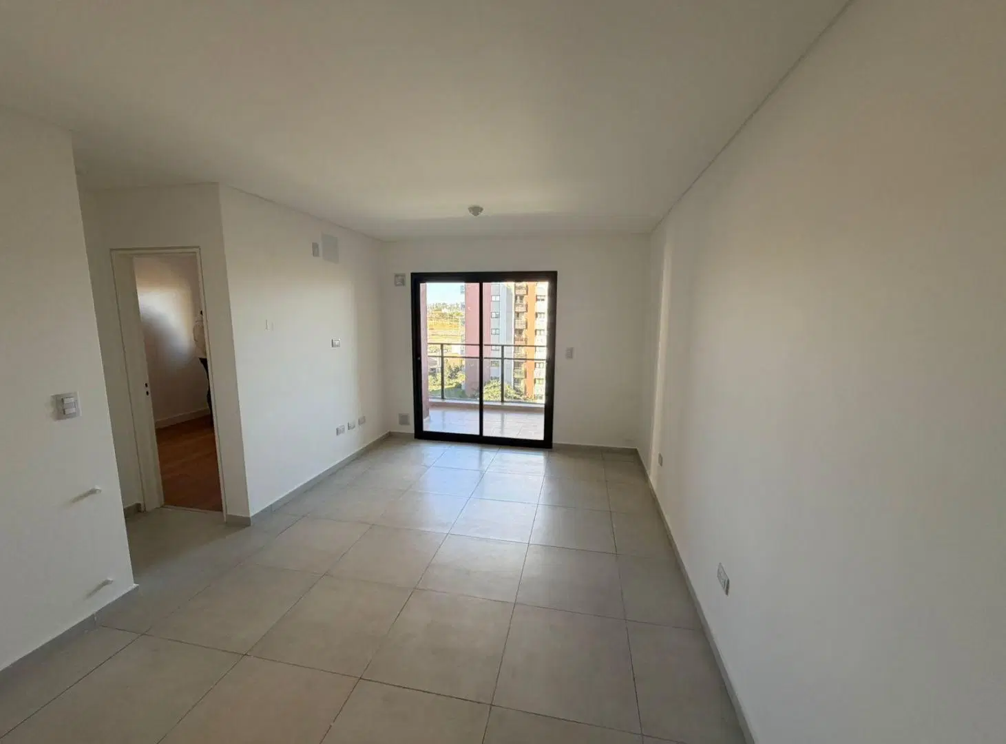 ALQUILER departamento de 1 dormitorio en Manantiales 1 4