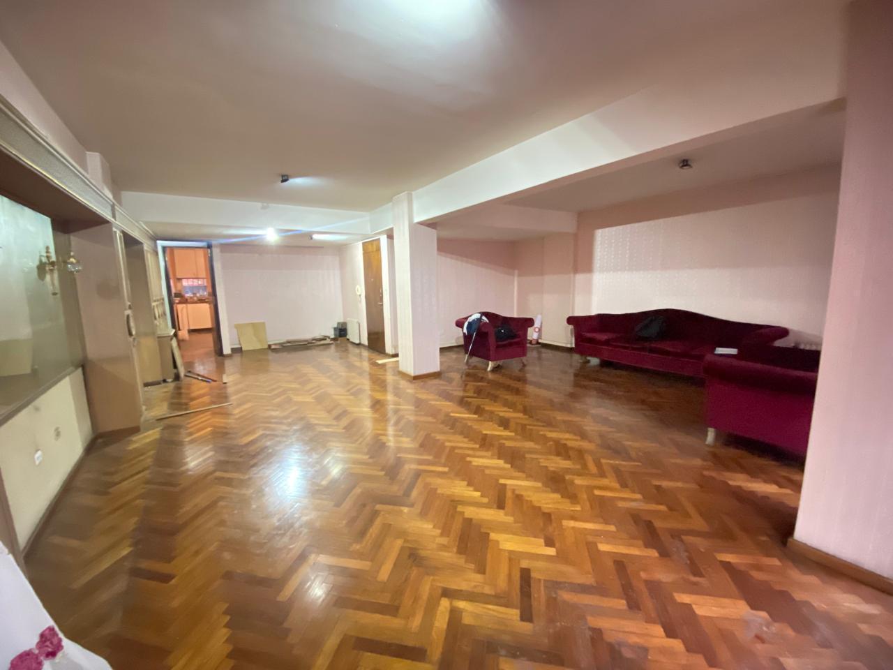 Foto de VENTA Departamento 4 dormitorios - Centro - Cordoba, imagen 2