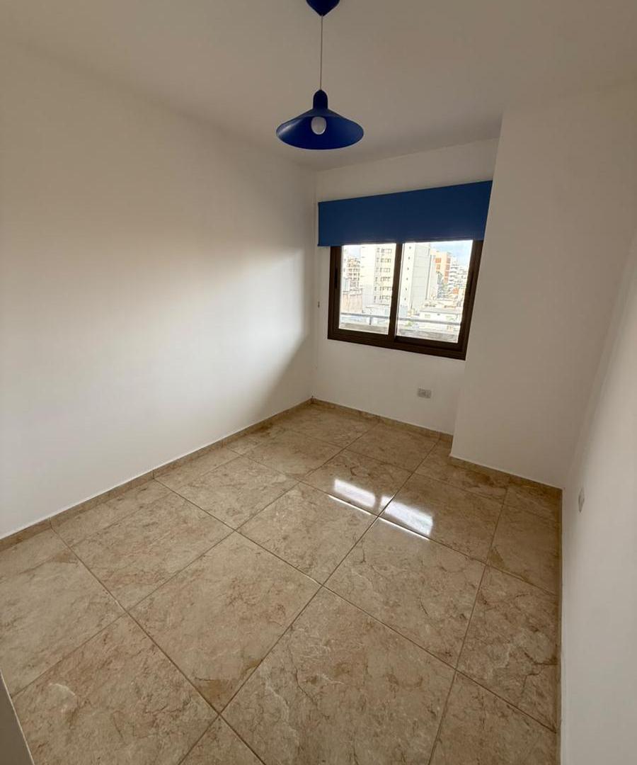 Foto de Alquiler Departamento - 2 Dormitorios - B° General Paz, imagen 5