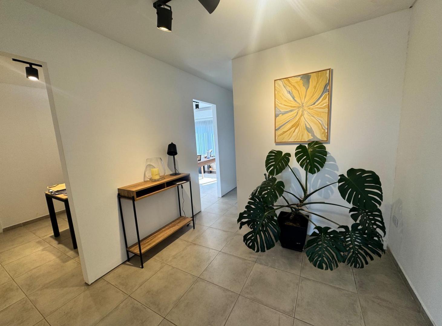Foto de VENTA de oficina en Av. Recta Martinolli, imagen 5