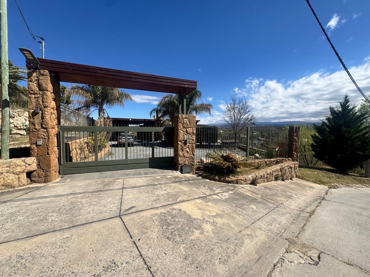 Foto de VENTA CASA EN VILLA DEL LAGO CARLOS PAZ, imagen 1
