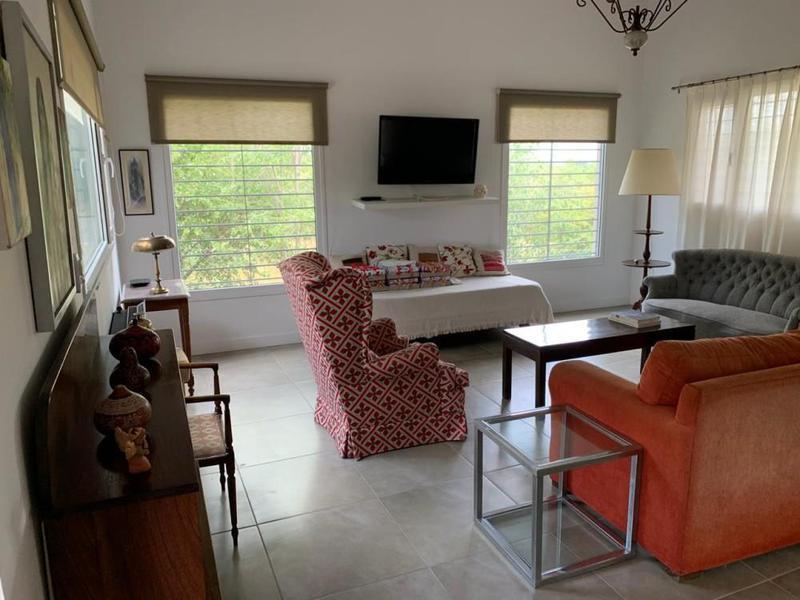 Foto de Venta Casa 3 Dormitorios - La Cumbre - Pileta, imagen 4