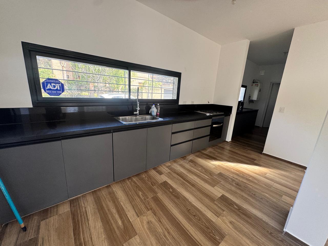 Foto de Venta Duplex - 3 Dormitorios - Villa Walcarde, imagen 3