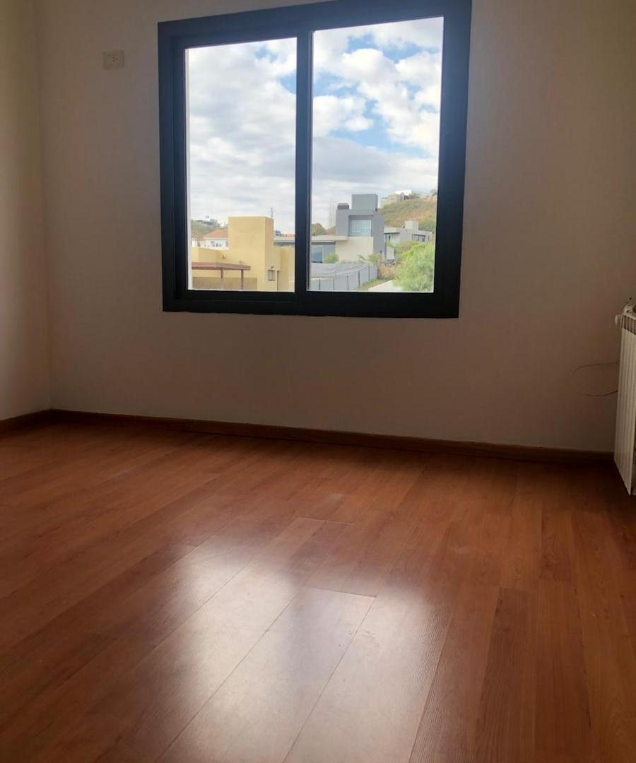 Foto de Alquiler de casa de 4 dormitorios con pileta en el Barrio Privado La, imagen 4
