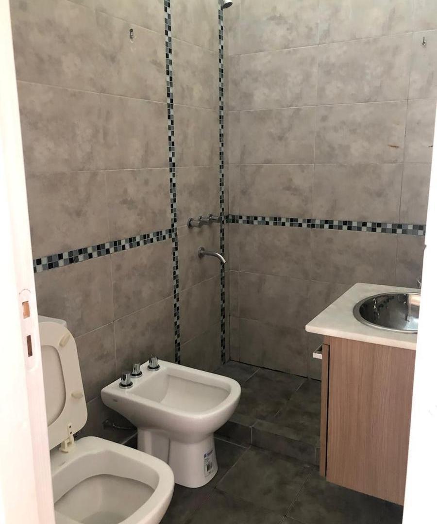 Foto de Alquiler de casa de 4 dormitorios con pileta en el Barrio Privado La, imagen 5