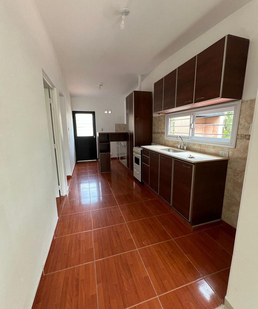 Foto de Venta Casa 3 Dormitorios y 2 Deptos - Ideal Inversor - B° Inaudi, imagen 5