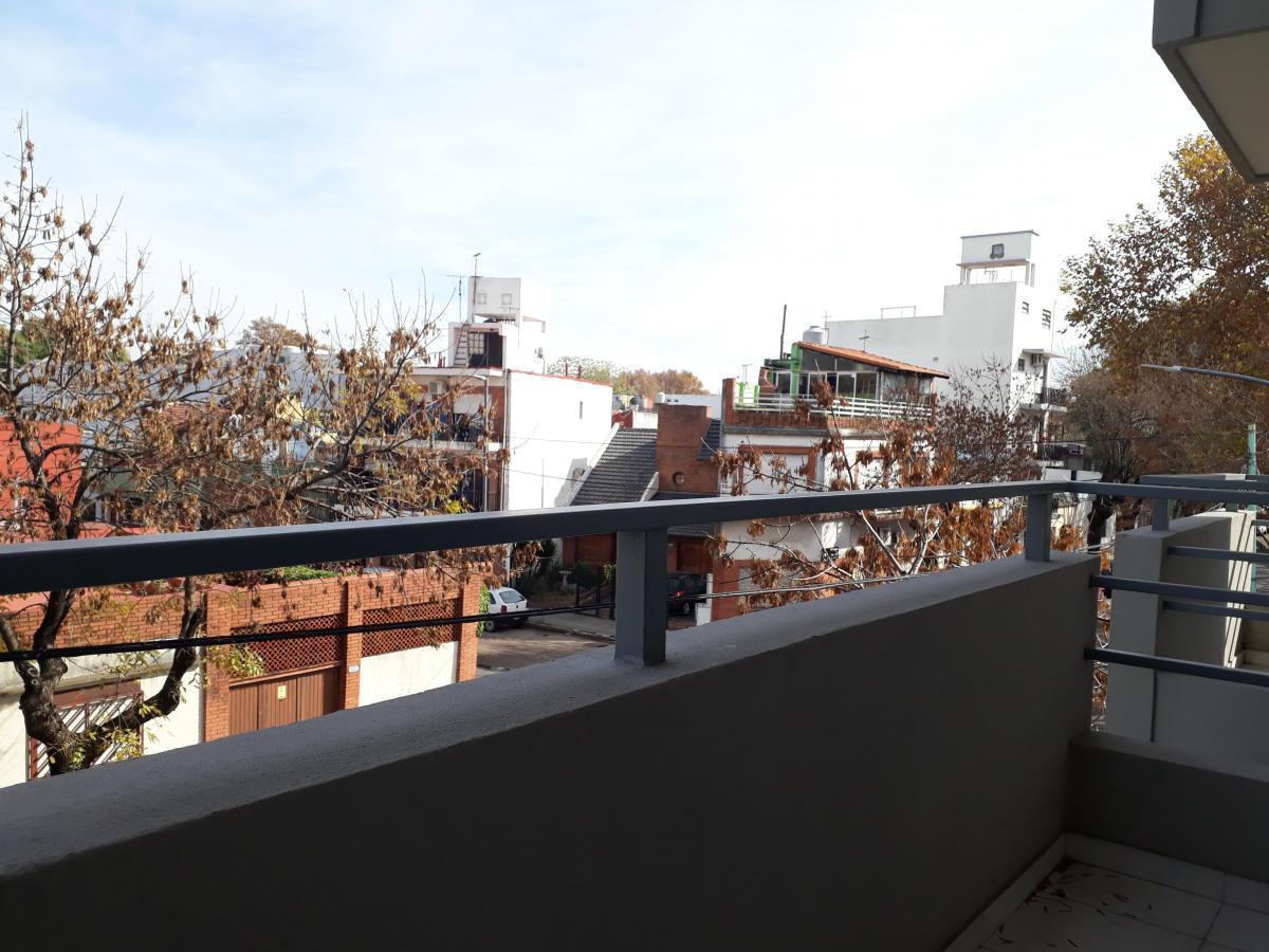 Monoambiente Divisible. Balcón. Parque Cha 3