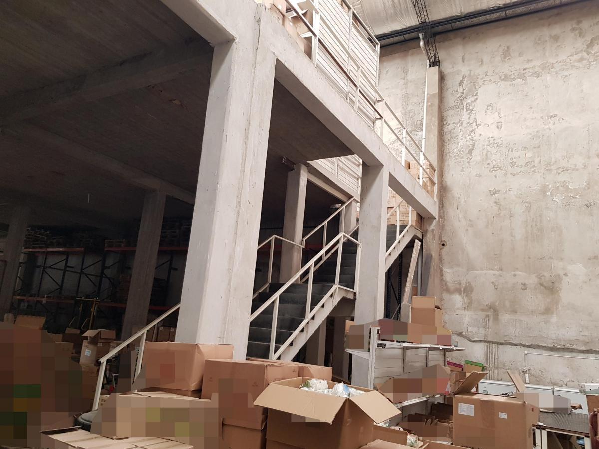 Foto de Depósito de 1600 m² . Entrada para camiones. Terreno de 17x50m. USAM, imagen 2