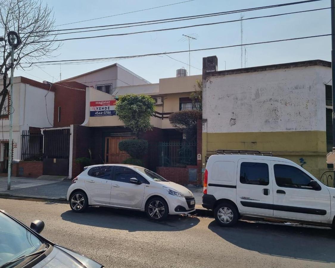 Terreno de 8.32 x 25. USAA. Argerich al 1400. Villa Santa Rita.