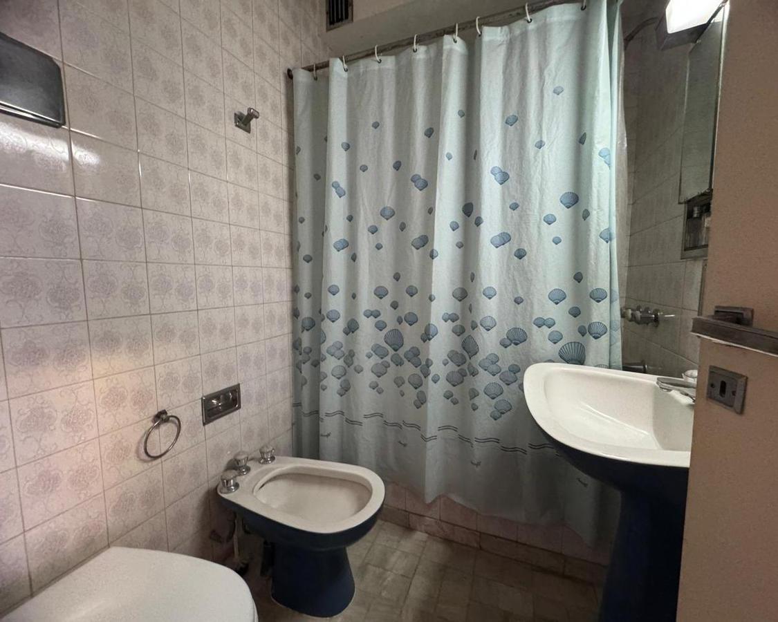 Casa 6 Ambientes. Lote Propio de 8,66 X 16. Para Reciclar. Villa Santa Rita 3