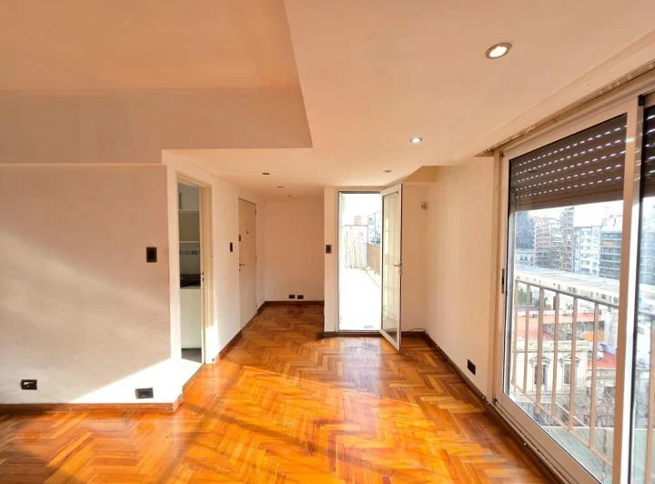 DEPARTAMENTO 2 AMBIENTES. FRENTE. BALCON. PALERMO 3